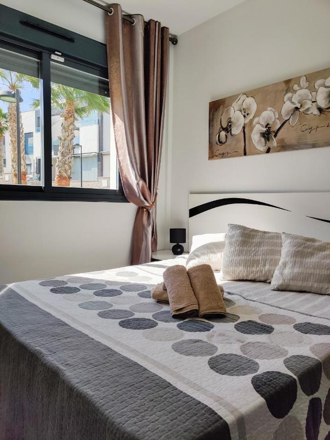 Oasis Beach Apartments Аліканте Екстер'єр фото